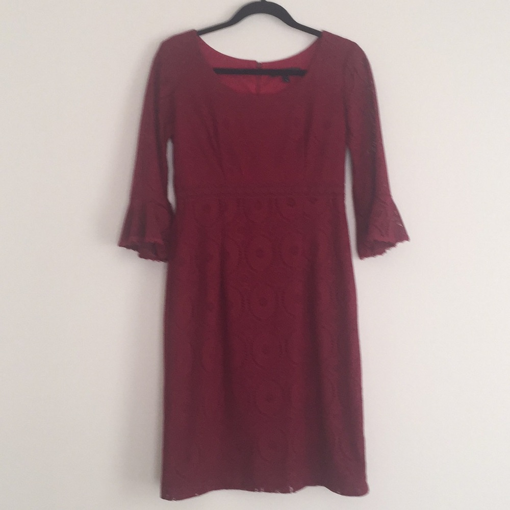 Burgundy crotched-type midi dress